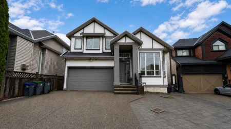 14771 58b Avenue, Surrey, BC, Surrey — Single Family Residence for sale