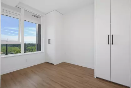 Entry Foyer Photo of 1012 13428 105 Avenue, Surrey, BC