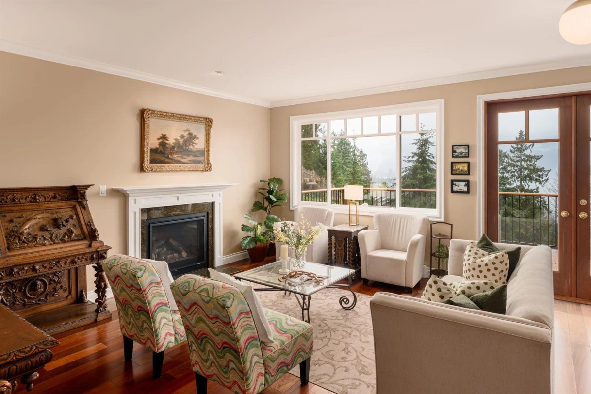 Living Room Photo of 947 Village Drive, Bowen Island, BC