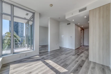 703 1888 Gilmore Avenue, Burnaby, BC, Burnaby — Apartment/Condo for sale