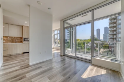 Kitchen Photo of 703 1888 Gilmore Avenue, Burnaby, BC