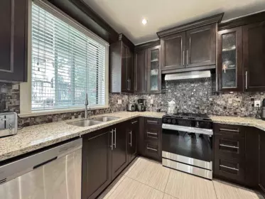 Breakfast Nook Photo of 1436 Bewicke Avenue, North Vancouver, BC