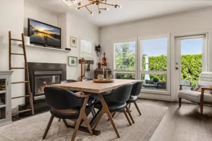 Kitchen Island Photo of 5 45377 South Sumas Road, Chilliwack, BC