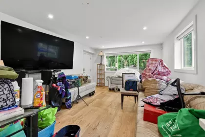 Mudroom Photo of 5430 Melbourne Street, Vancouver, BC