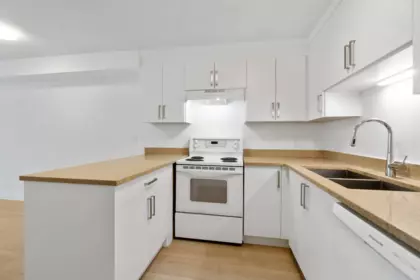 209 2928 Commercial Drive, Vancouver, BC, Vancouver — Apartment/Condo for sale