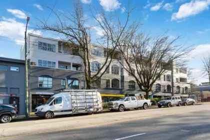 209 2928 Commercial Drive, Vancouver, BC, Vancouver — Apartment/Condo for sale