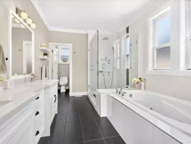Mudroom Photo of 337 171a Street, Surrey, BC