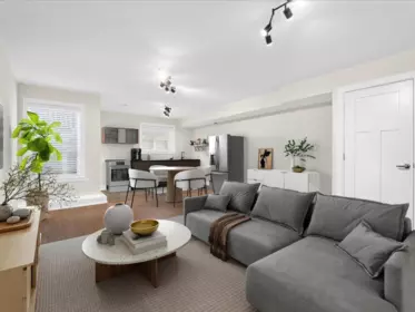 Swimming Pool Photo of 337 171a Street, Surrey, BC