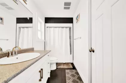 Guest Bathroom Photo of 7051 144b Street, Surrey, BC