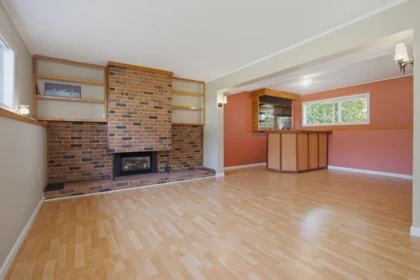 Garage Interior Photo of 32659 Willingdon Crescent, Abbotsford, BC