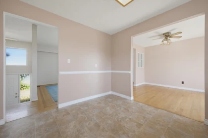 Guest Bathroom Photo of 32659 Willingdon Crescent, Abbotsford, BC