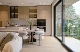 1 4634 W 15th Avenue, Vancouver, BC
