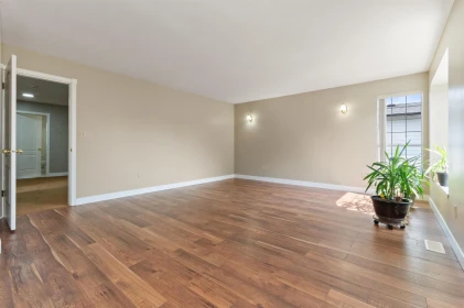 Hallway Photo of 7019 Wiltshire Street, Chilliwack, BC