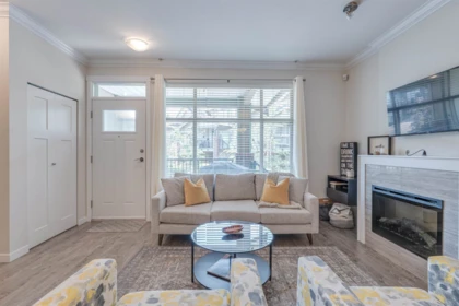 Entry Foyer Photo of 208 6655 192 Street, Surrey, BC