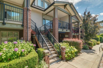 208 6655 192 Street, Surrey, BC, Surrey — Townhouse for sale