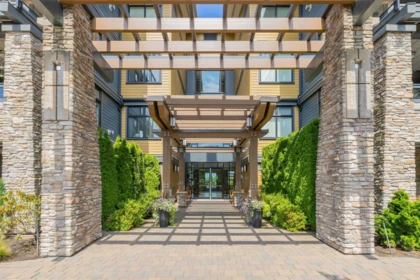 301 5099 Springs Boulevard, Delta, BC, Delta — Apartment/Condo for sale
