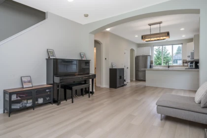 Breakfast Nook Photo of 10295 243a Street, Maple Ridge, BC