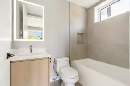 Walk-In Closet Photo of 2 3771 W King Edward Avenue, Vancouver, BC
