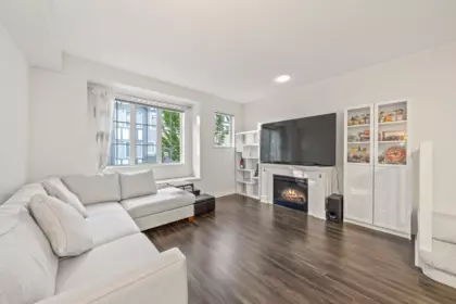30 8533 Cumberland Place, Burnaby, BC, Burnaby — Townhouse for sale