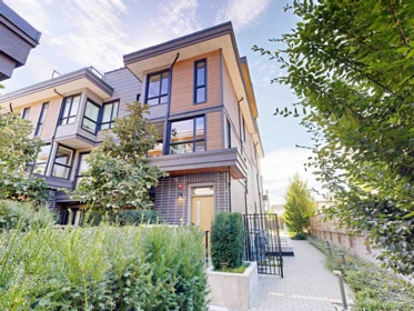 3930 Dumfries Street, Vancouver, BC, Vancouver — Townhouse for sale