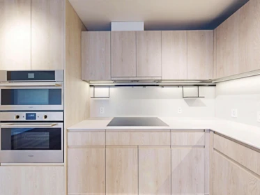 Kitchen Island Photo of 3930 Dumfries Street, Vancouver, BC