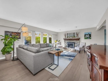 10920 Hogarth Drive, Richmond, BC, Richmond — Single Family Residence for sale