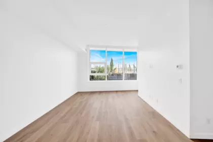 Kitchen Photo of 102 660 Quayside Drive, New Westminster, BC