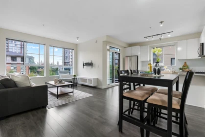 315 1152 Windsor Mews, Coquitlam, BC, Coquitlam — Apartment/Condo for sale