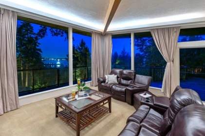 Family Room Photo of 3980 Bayridge Avenue, West Vancouver, BC