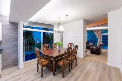 Kitchen Photo of 3980 Bayridge Avenue, West Vancouver, BC
