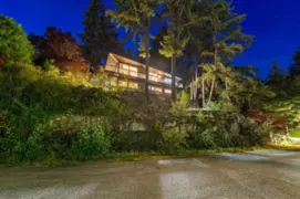 3980 Bayridge Avenue, West Vancouver, BC