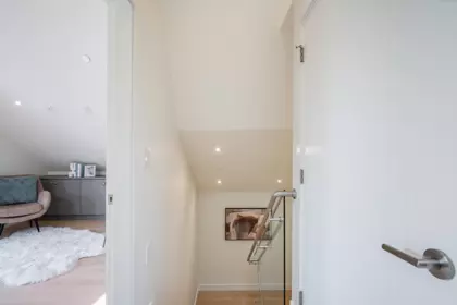 Entry Foyer Photo of 2 456 E 38th Avenue, Vancouver, BC