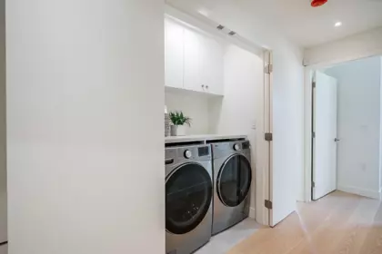 Mudroom Photo of 2 456 E 38th Avenue, Vancouver, BC