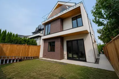 Outdoor Patio Photo of 2 456 E 38th Avenue, Vancouver, BC
