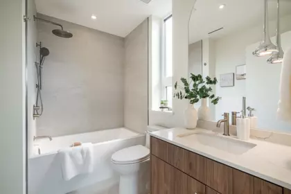 Powder Room Photo of 2 456 E 38th Avenue, Vancouver, BC