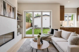 2 456 E 38th Avenue, Vancouver, BC