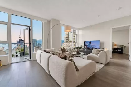 Breakfast Nook Photo of 3005 1335 Howe Street, Vancouver, BC