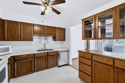 Kitchen Photo of 104 32025 Tims Avenue, Abbotsford, BC
