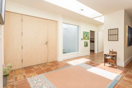 Family Room Photo of 2547 Crescent Drive, Surrey, BC