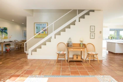 Kitchen Photo of 2547 Crescent Drive, Surrey, BC