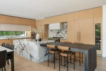 Breakfast Nook Photo of 450 Macbeth Crescent, West Vancouver, BC