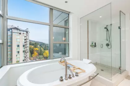 Powder Room Photo of 1101 3335 Cypress Place, West Vancouver, BC