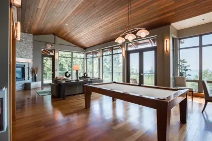 Swimming Pool Photo of 1101 3335 Cypress Place, West Vancouver, BC
