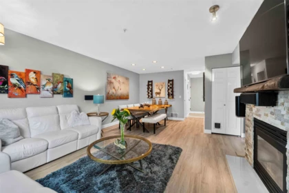 Breakfast Nook Photo of 45 1255 Riverside Drive, Port Coquitlam, BC