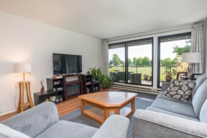 115 9300 Glenacres Drive, Richmond, BC, Richmond — Apartment/Condo for sale
