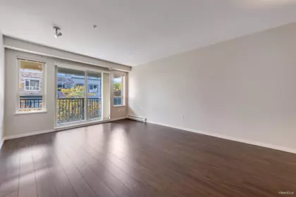 Bedroom 3 Photo of 420 3178 Dayanee Springs Boulevard, Coquitlam, BC