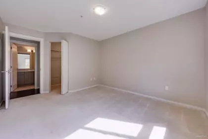 Powder Room Photo of 420 3178 Dayanee Springs Boulevard, Coquitlam, BC