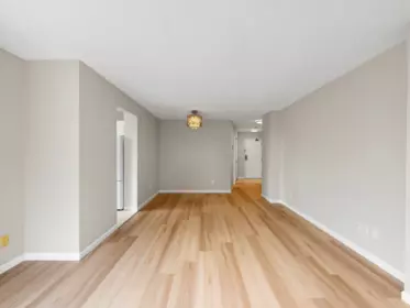 Walk-In Closet Photo of 601 7077 Beresford Street, Burnaby, BC