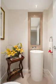 Primary Bathroom Photo of 402 5171 Brighouse Way, Richmond, BC