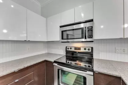 Dining Area Photo of 335 13733 107a Avenue, Surrey, BC